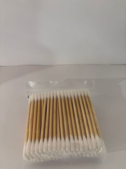 Cotonetes em madeira para limpar nail
